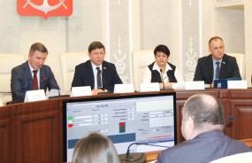 Депутаты Волгодонской городской Думы единогласно поддержали назначение Юрия Мариненко на должность главы городской администрации 